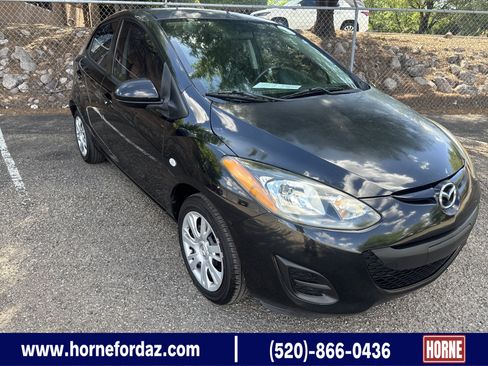 Used 2014 MAZDA MAZDA2 Sport FWD image 1