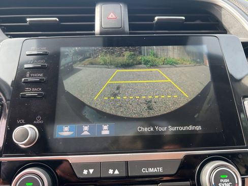 Used 2020 Honda Civic EX image 19