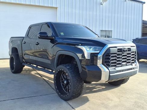 Used 2022 Toyota Tundra SR5 w/ TRD Off-Road Premium Package RWD image 4
