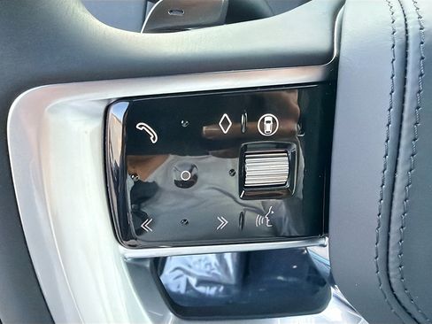New 2026 Land Rover Range Rover Autobiography AWD/4WD image 37