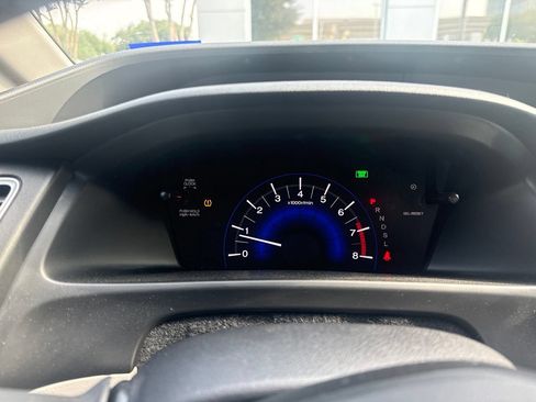 Used 2014 Honda Civic LX image 2