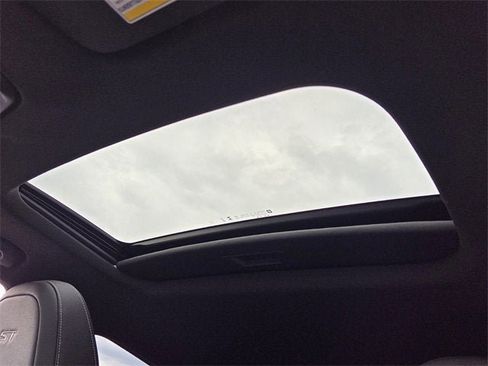 New 2026 Buick Envista Sport Touring w/ Studio Series image 17