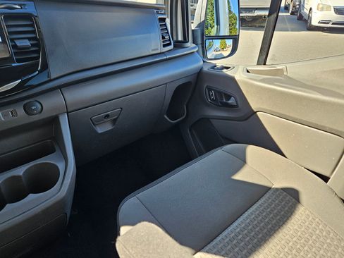 Used 2023 Ford Transit 350 XLT image 11