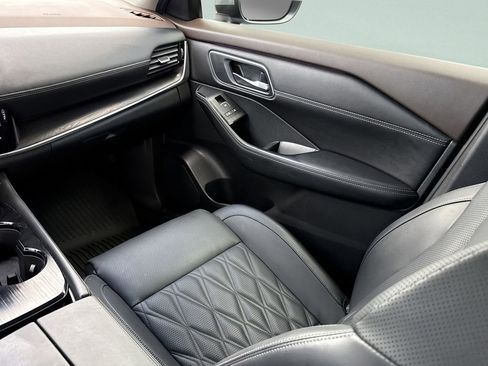 Certified 2023 Nissan Rogue Platinum w/ Platinum Premium Package image 26