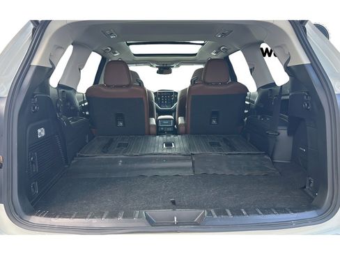 Used 2023 Subaru Ascent Touring image 10
