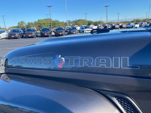 Used 2023 Jeep Gladiator Sport image 46