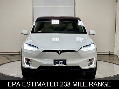 Used 2018 Tesla Model X 75D AWD/4WD image 3