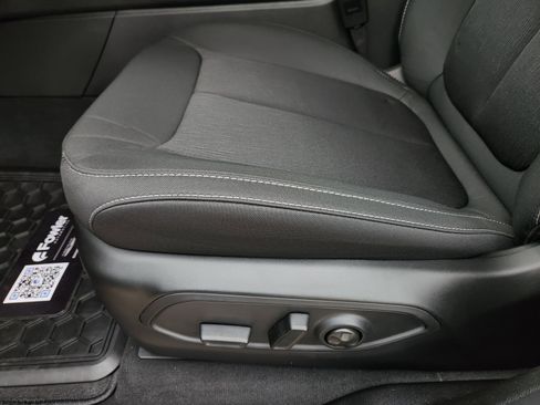 New 2025 Jeep Grand Cherokee L Laredo image 19