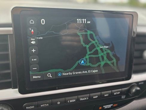 Used 2024 Hyundai Venue Limited image 26