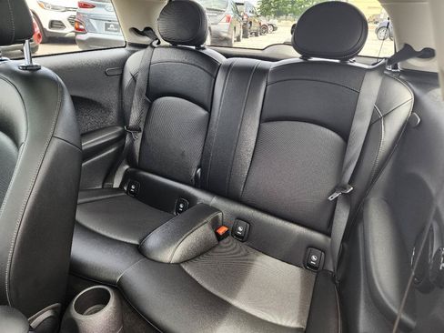 Used 2017 MINI Cooper 2-Door Hardtop FWD image 16