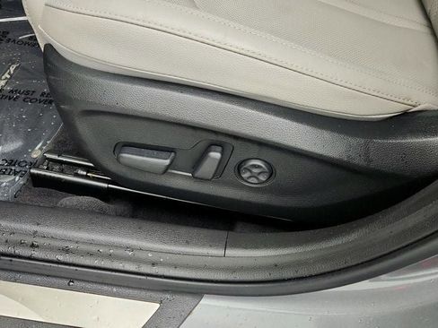 Used 2018 Hyundai Sonata Limited image 12