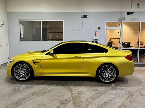 Used 2018 BMW M4 Coupe w/ Competition Package image 7