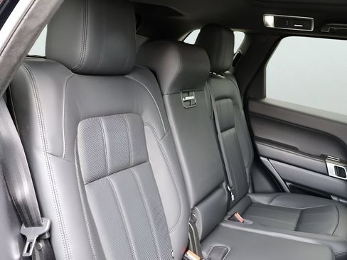 Used 2018 Land Rover Range Rover Sport HSE AWD/4WD image 13