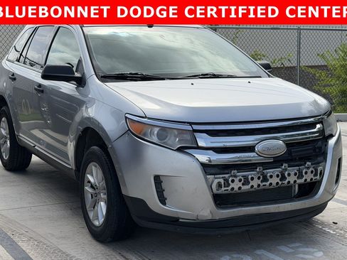 Used 2014 Ford Edge SE FWD image 3
