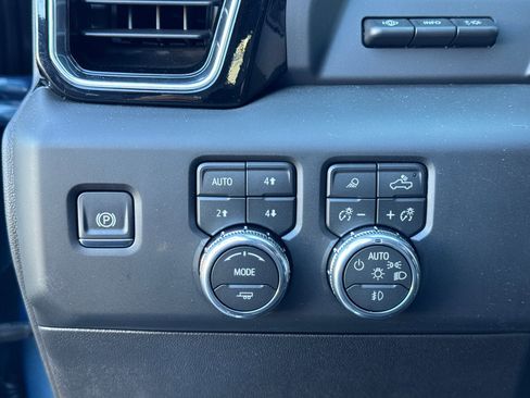 New 2026 GMC Sierra 2500 Denali w/ Denali Reserve Package image 28