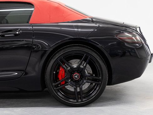 Used 2012 Mercedes-Benz SLS AMG Roadster image 9
