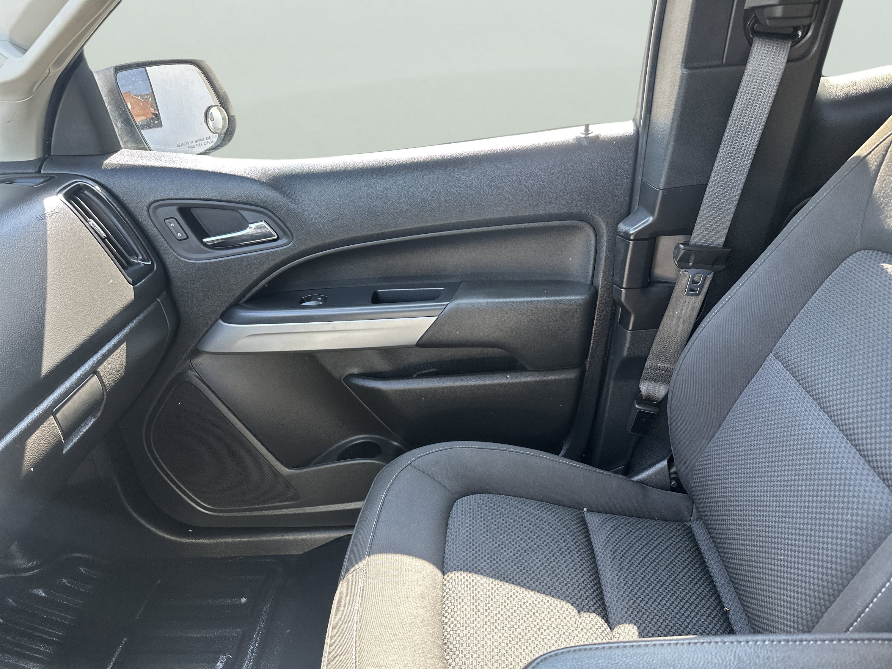 Used 2022 Chevrolet Colorado LT w/ Fleet Safety Package AWD/4WD image 17