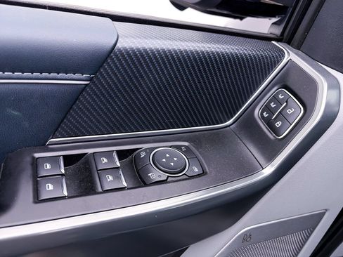 Used 2022 Ford F150 Limited AWD/4WD image 19