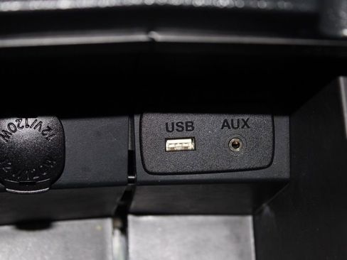 Used 2018 Subaru Forester 2.5i w/ Alloy Wheel Package image 39