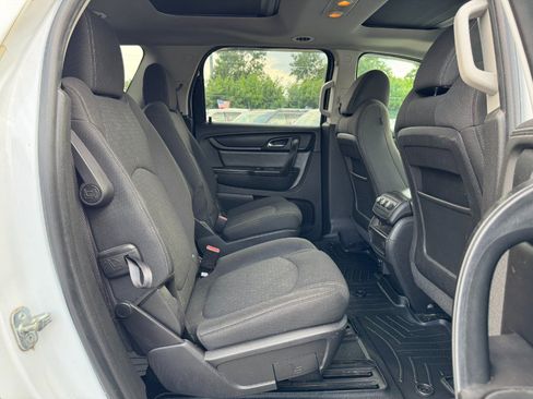 Used 2016 GMC Acadia SLE AWD/4WD image 19