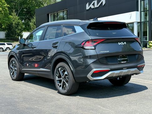 Used 2023 Kia Sportage EX AWD/4WD image 6
