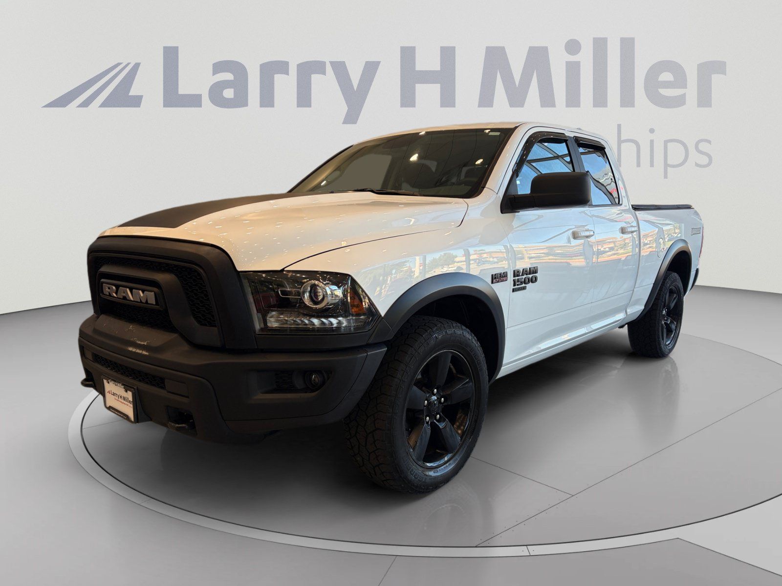 Used 2019 RAM 1500 Warlock w/ Electronics Group AWD/4WD image 1