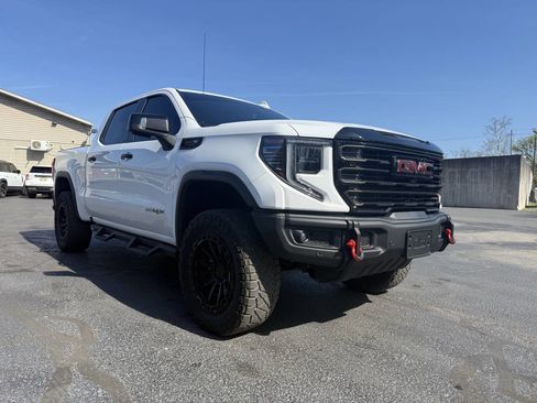 Used 2024 GMC Sierra 1500 AT4X w/ AT4X AEV Edition image 2