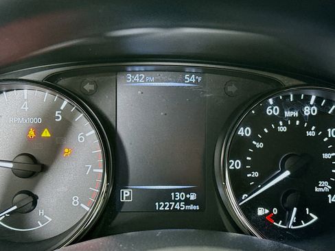 Used 2018 Nissan Rogue Sport S w/ S Appearance Package image 18