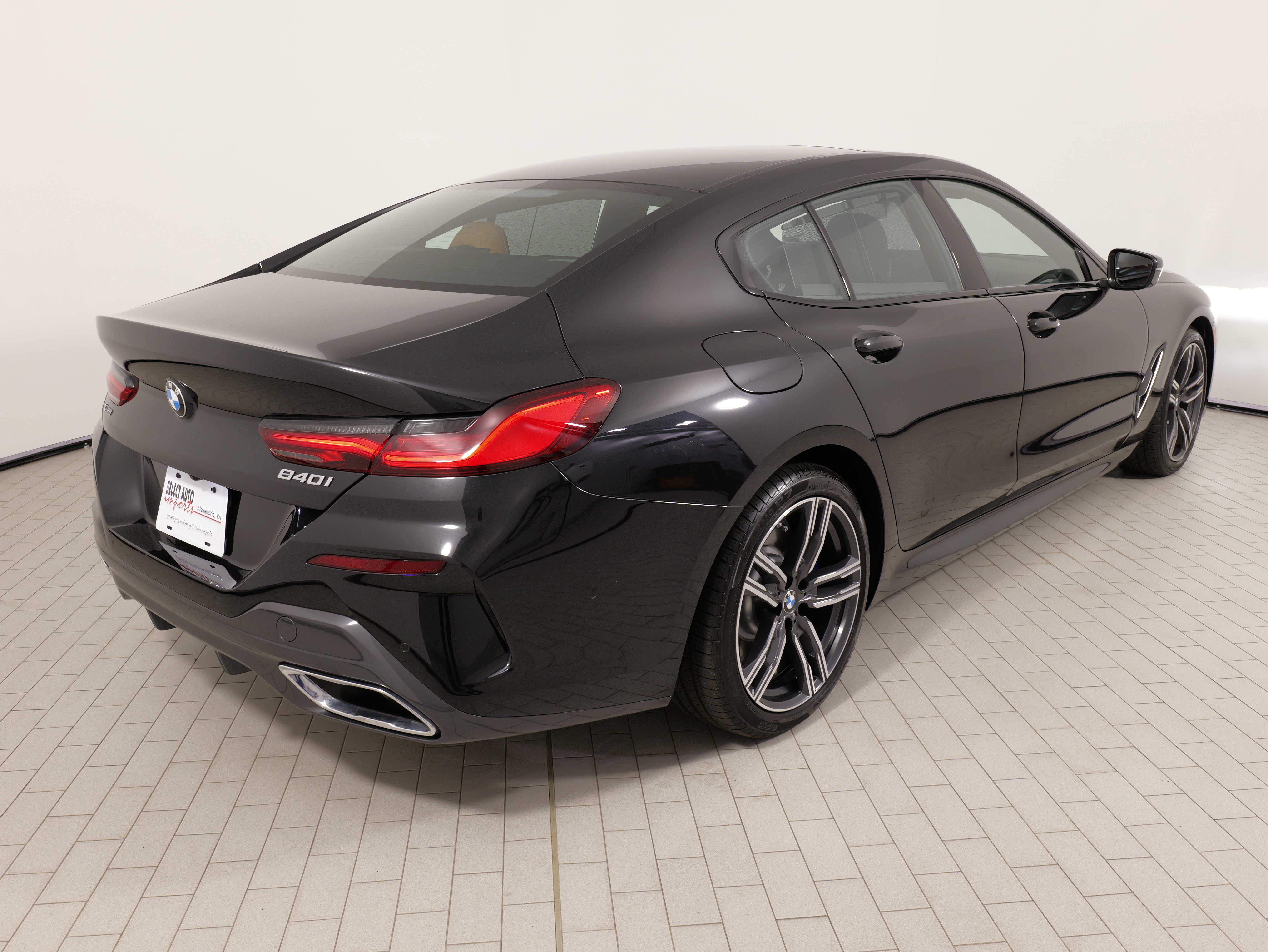 Used 2024 BMW 840i xDrive w/ Driving Assistance Package AWD/4WD image 12