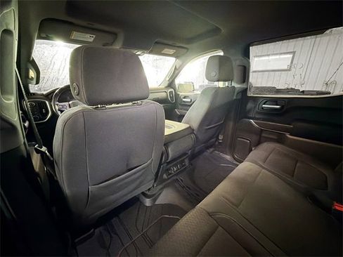 Used 2019 Chevrolet Silverado 1500 LT Trail Boss w/ Convenience Package image 9