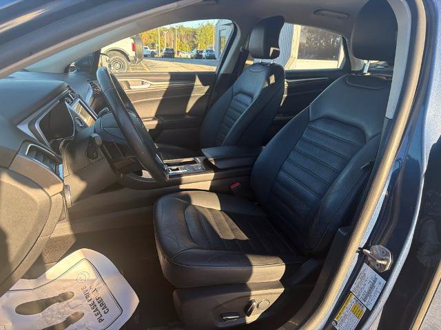 Certified 2020 Ford Edge Titanium w/ Equipment Group 301A AWD/4WD image 13