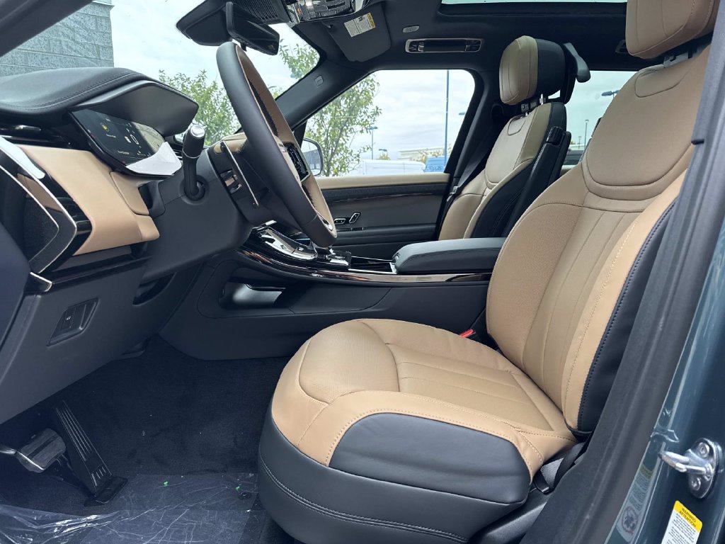 New 2027 Land Rover Range Rover Sport Dynamic SE AWD/4WD image 20