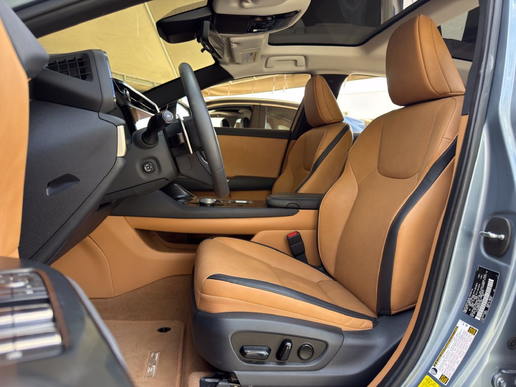 Certified 2023 Lexus RZ 450e Premium w/ Technology Package AWD/4WD image 14