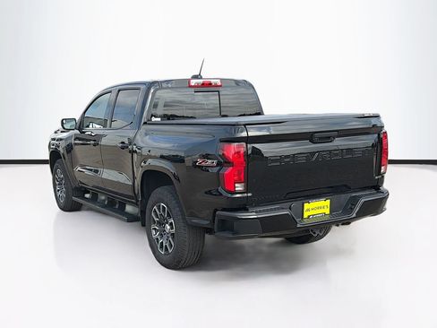 Used 2024 Chevrolet Colorado Z71 w/ Z71 Convenience Package 2 AWD/4WD image 7