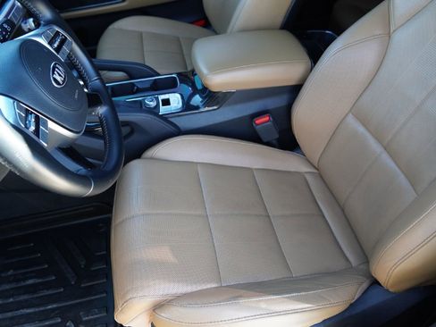 Used 2020 Kia Telluride SX w/ Towing Package image 10