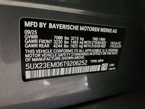 Used 2026 BMW X7 xDrive40i AWD/4WD image 8