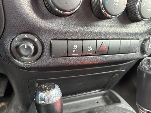 Used 2016 Jeep Wrangler Unlimited Sport w/ Quick Order Package 24S AWD/4WD image 19