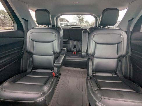 Used 2023 Ford Explorer XLT w/ Equipment Group 202A image 21