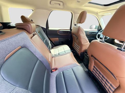 Used 2023 Ford Bronco Sport Outer Banks w/ Tech Package image 27