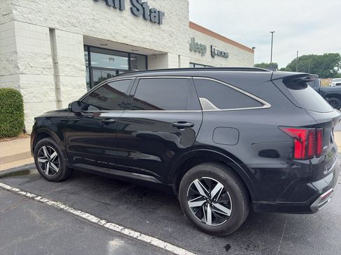 Used 2021 Kia Sorento EX AWD/4WD image 4