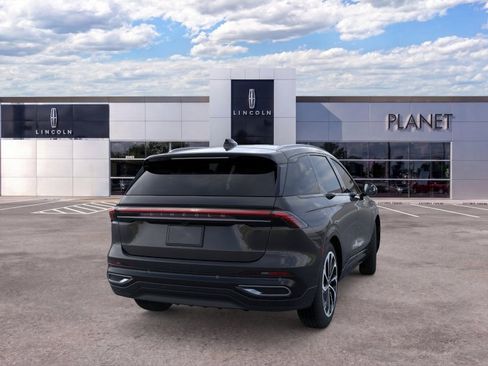 New 2026 Lincoln Nautilus Reserve AWD/4WD image 8