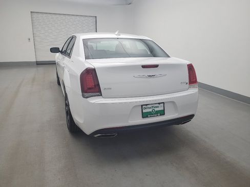 Used 2019 Chrysler 300 S AWD/4WD image 6