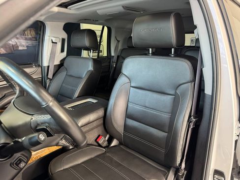 Used 2016 GMC Yukon Denali w/ Open Road Package AWD/4WD image 13