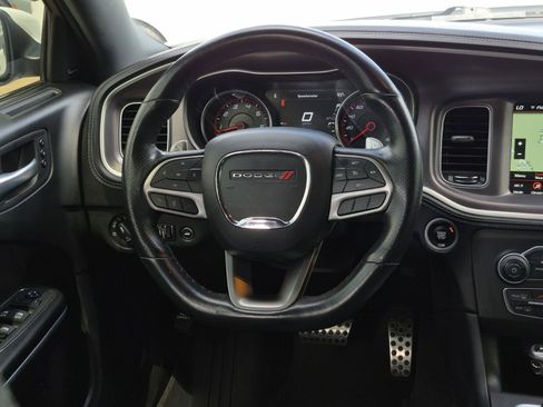 Used 2022 Dodge Charger R/T w/ Plus Group RWD image 17