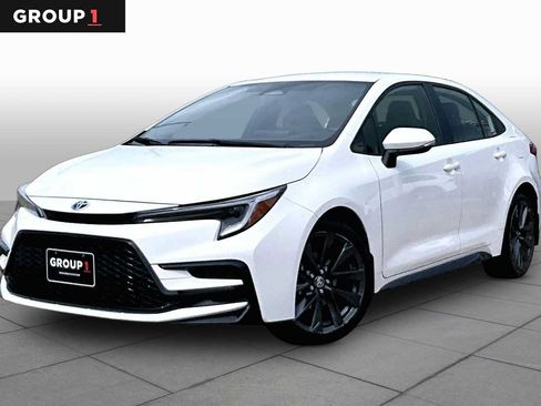 Used 2024 Toyota Corolla SE FWD image 1