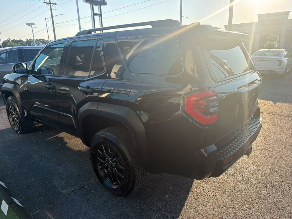 Used 2026 Toyota 4Runner SR5 AWD/4WD image 5