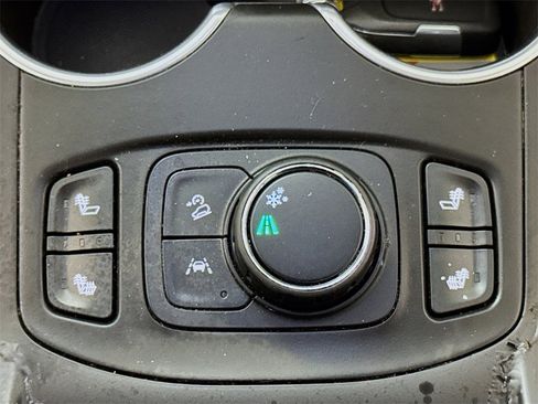 Used 2021 GMC Terrain SLT w/ Elevation Edition image 17