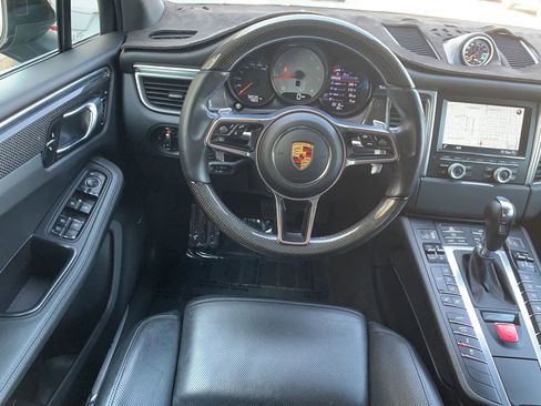 Used 2015 Porsche Macan S image 13
