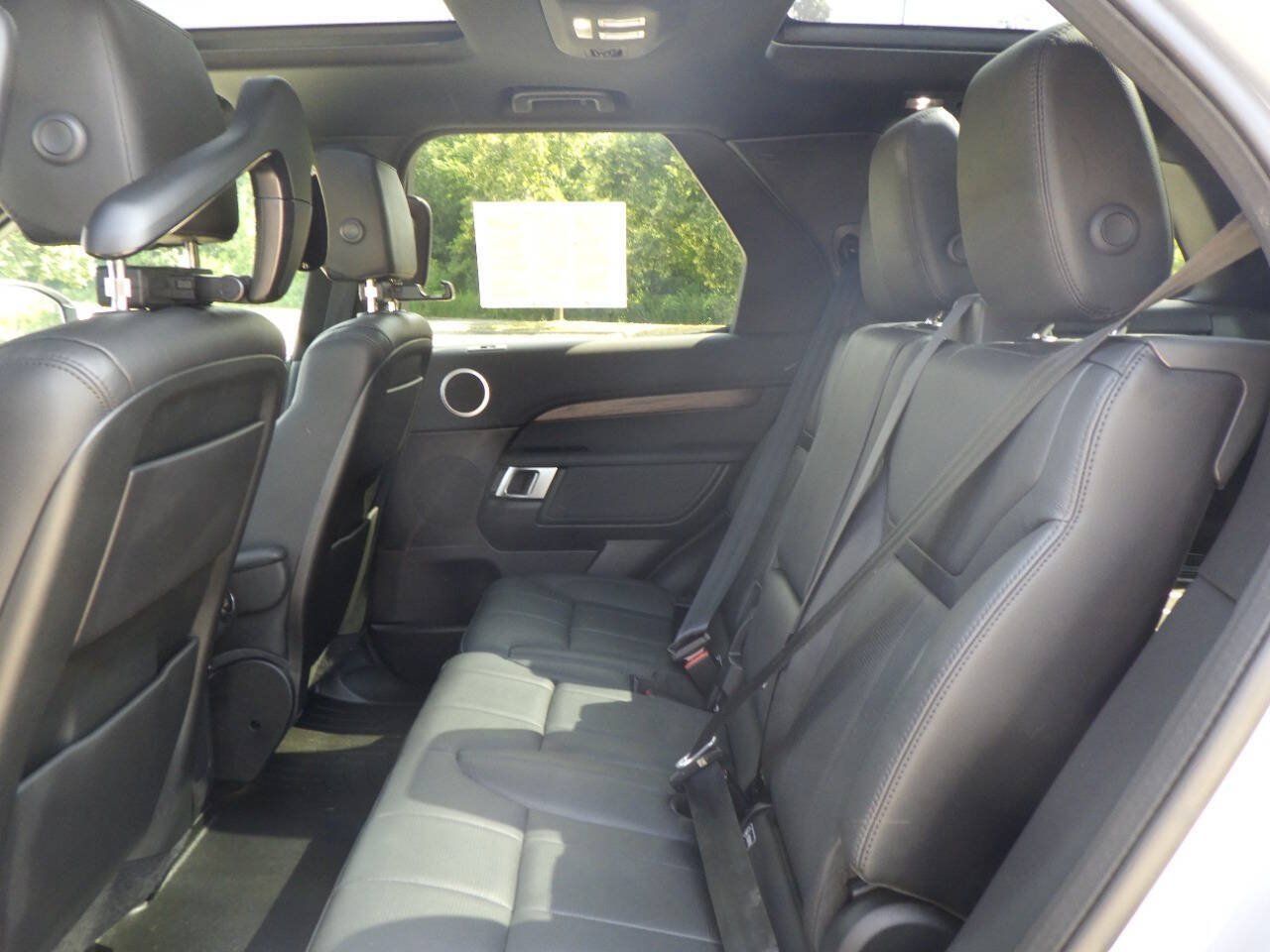 Used 2019 Land Rover Discovery HSE AWD/4WD image 13