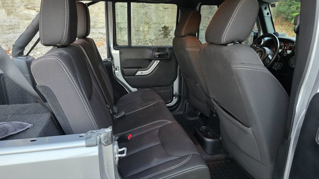 Used 2014 Jeep Wrangler Unlimited Sahara AWD/4WD image 35